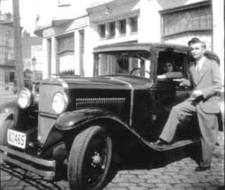 1933_1_Robert avec la Fiat.jpg