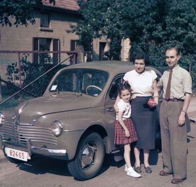 1953_07_Renault 4cv.jpg